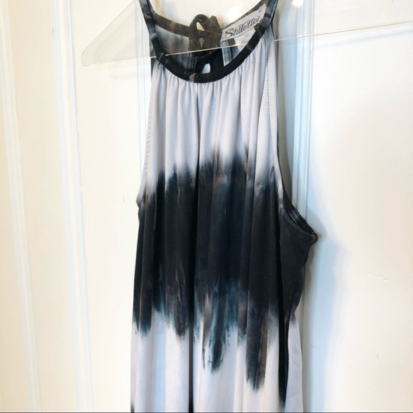 Black and white tie-dye maxi dress - Picture 2 of 5